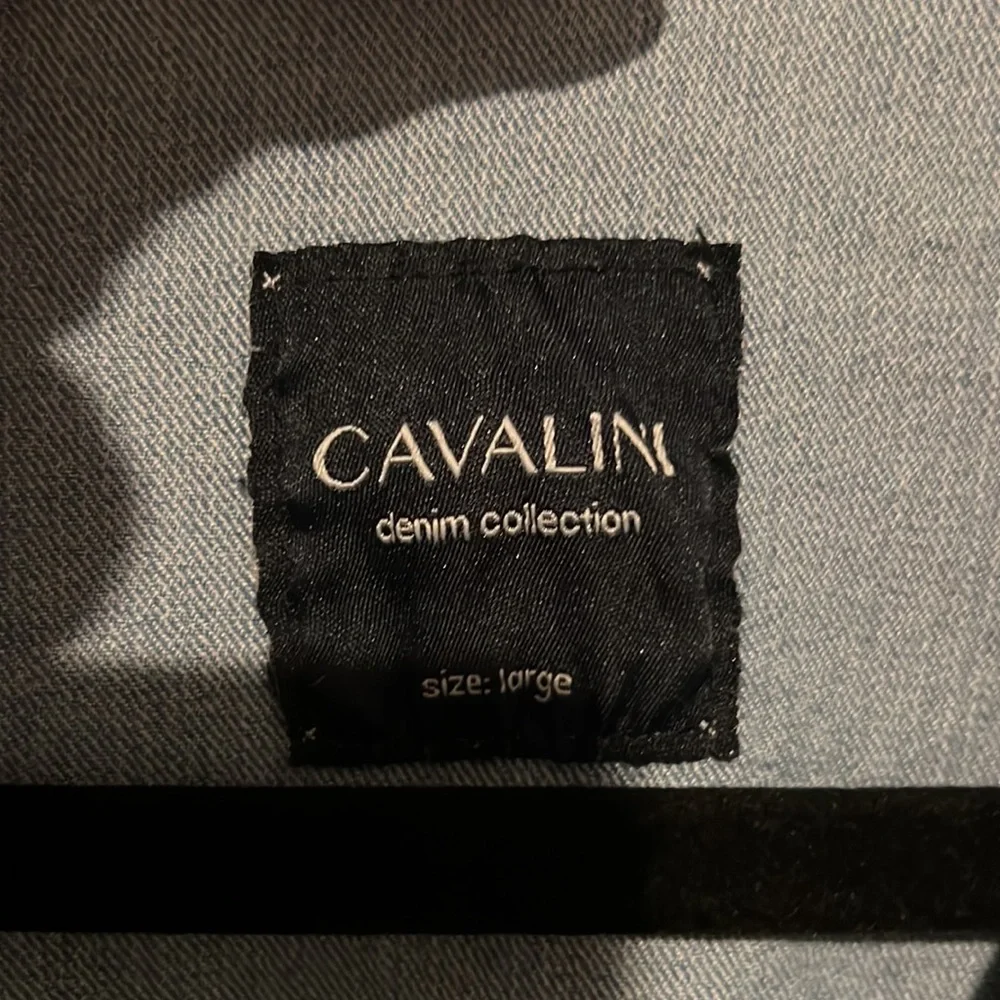 Distressed Cavalini soft denim distressed jacket - Picture 3 of 8